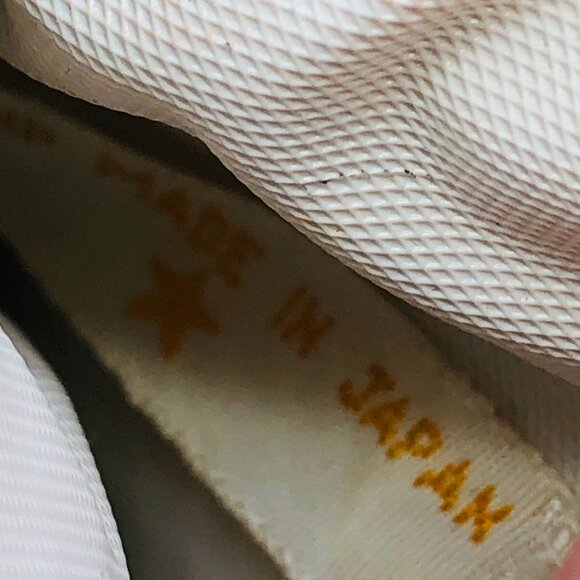 Vintage Needlepoint Tapestry Coin Purse: Victorian Floral - Gold Tone Clutch - Picture 8 of 10